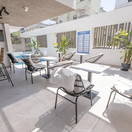 Mad Inn Lara-3